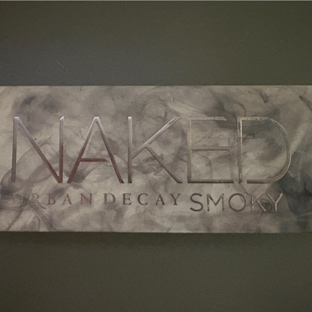 Urban Decay Naked Smoky Palette in Gray and Silver